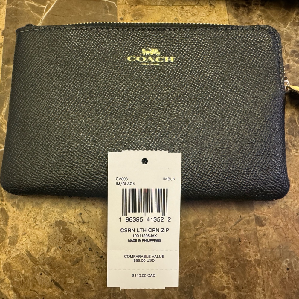 Coach Corner Zip Wristlet